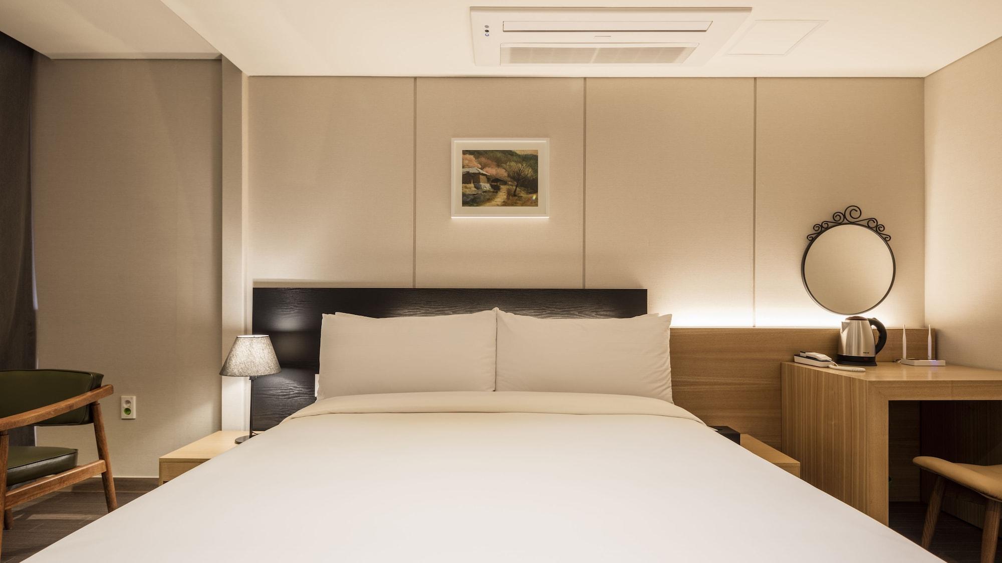Hotel The First Seul